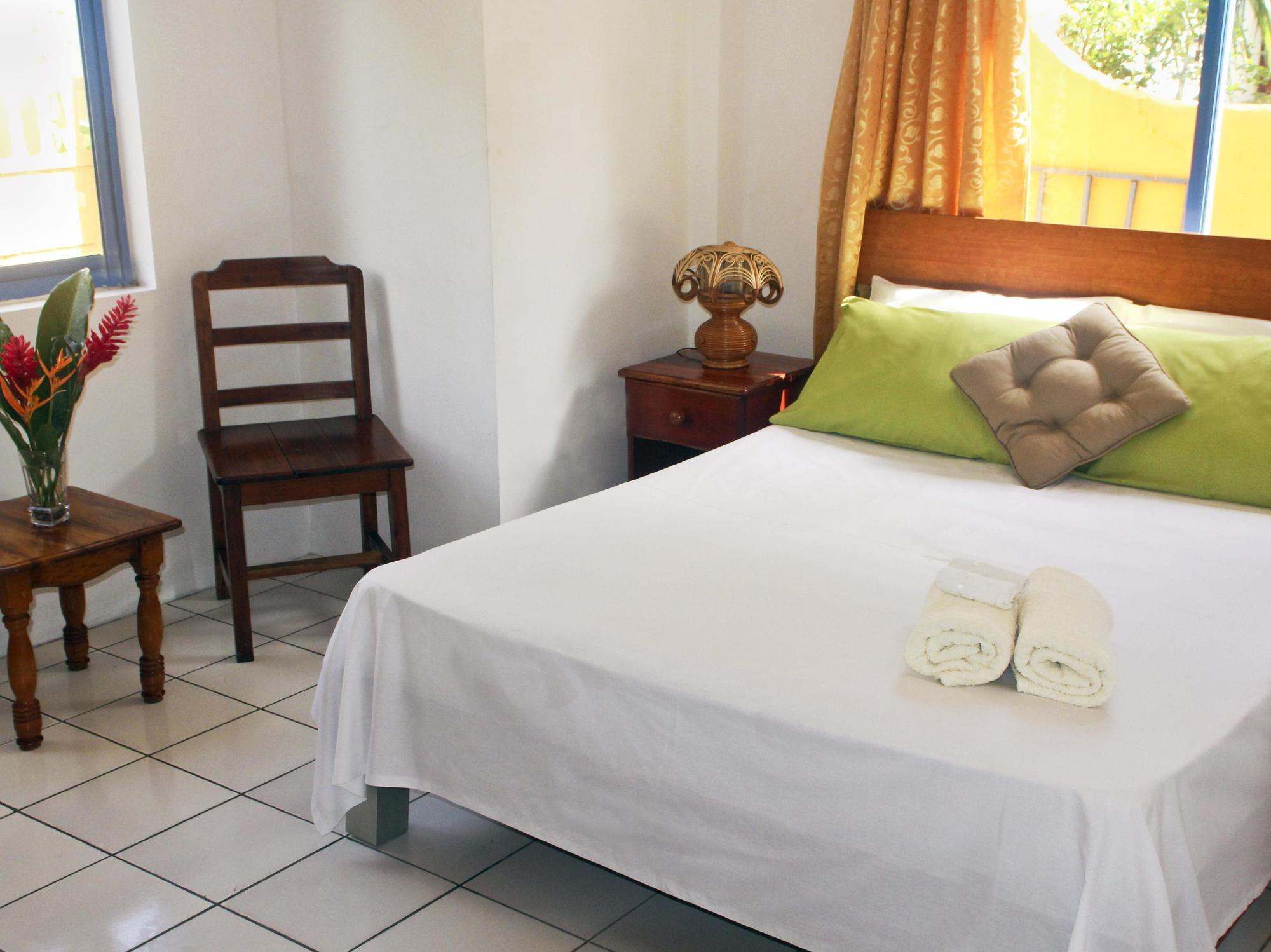 Vicky'S Holiday Apartment Beau Vallon  Eksteriør billede