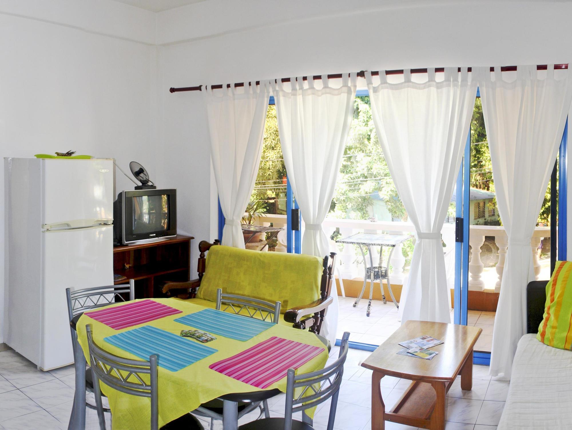 Vicky'S Holiday Apartment Beau Vallon  Eksteriør billede